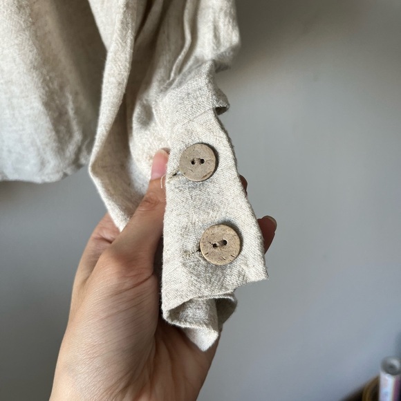 Dagg & Stacey Linen Top - Picture 5 of 10